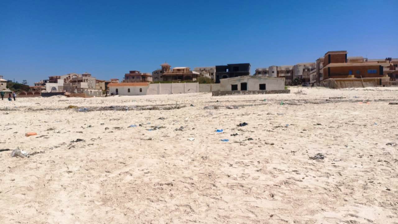 الحياة فى زمن كورونا..شواطىء الساحل الشمالى خالية من المواطنين (14)