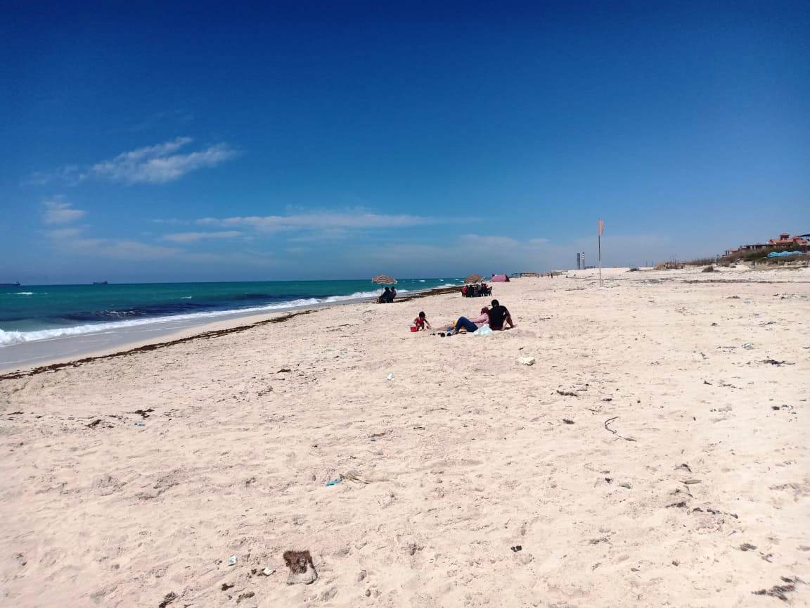 الحياة فى زمن كورونا..شواطىء الساحل الشمالى خالية من المواطنين (3)