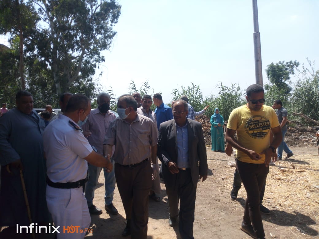 إزالة 8 حالات تعدي علي اراضي زراعية بمنيا القمح في الشرقية  (11)