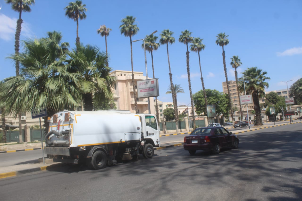 رفع 30 الف طن مخلفات من شوارع الاحياء خلال عيد الفطر (12)
