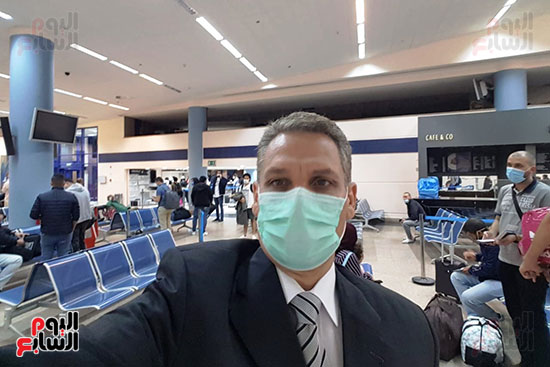 العائدين من الخارج بمطار مرسي علم (13)
