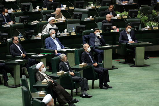 أعضاء البرلمان الإيرانى