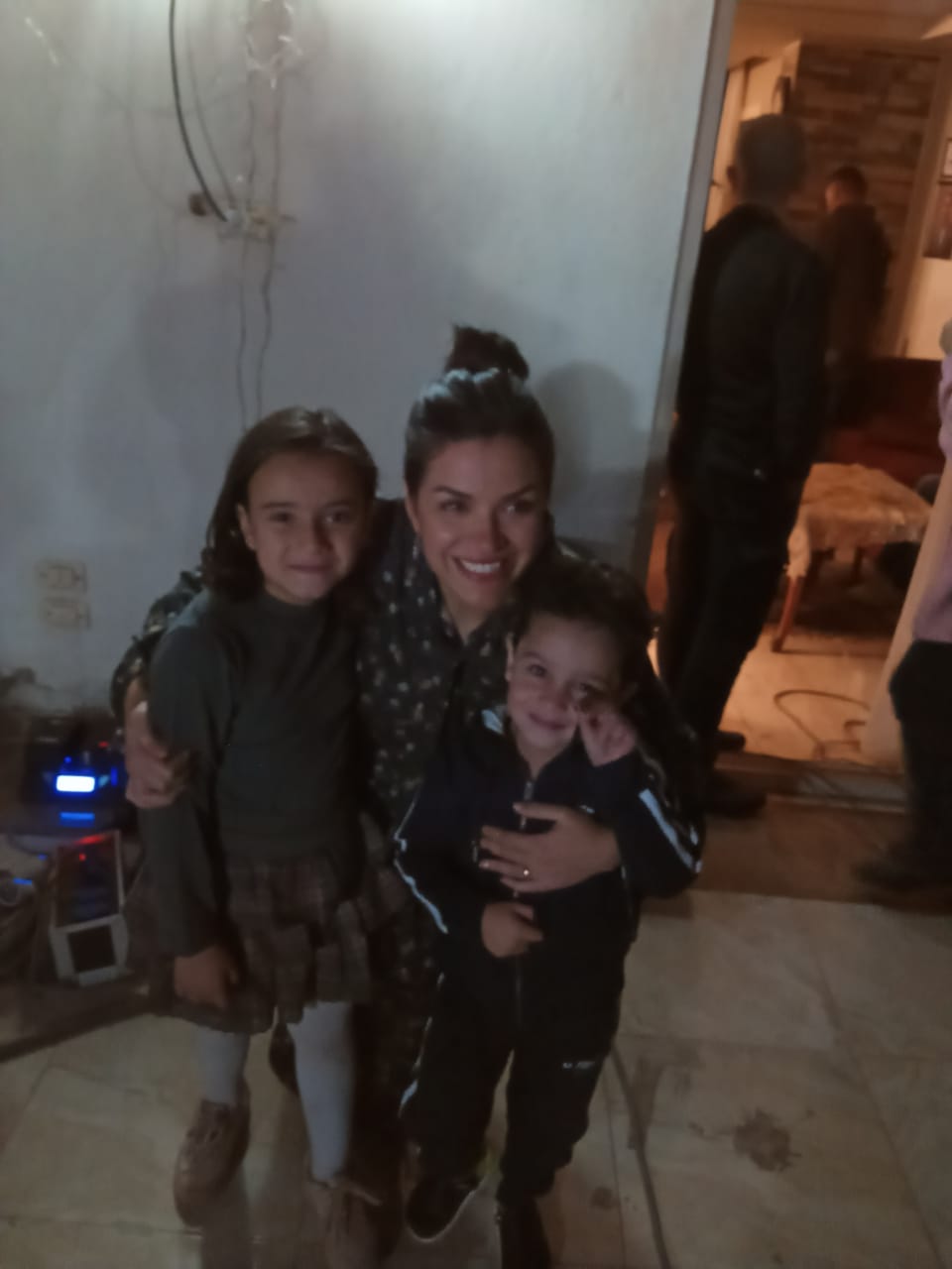 الطفل إياد مع النجم أمير كراره (3)