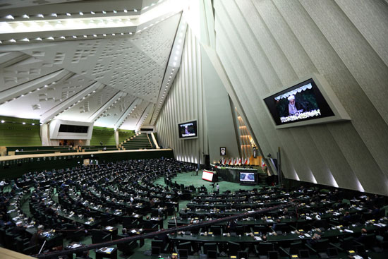 بدء جلسة البرلمان الإيرانى