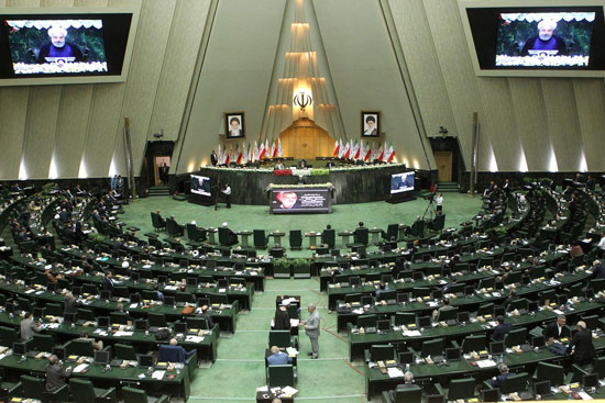 جلسة البرلمان الإيرانى
