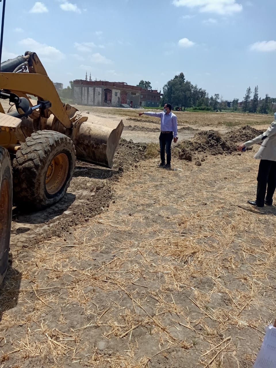 ازالة التعديات على الاراضى الزراعية بالبحيرة (5)