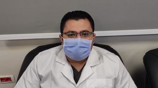 الدكتور إبراهيم حمدى النجار طبيب قلب وعناية مركزة بمستشفى النجيلة