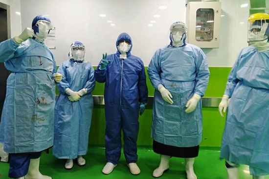 أحمد ومحمد.. أول مولودين لسيدتين مصابتين بكورونا بمستشفى جامعة الزقازيق (6)