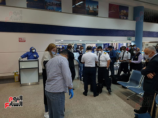 رحلات العالقين فى مطار مرسى علم (1)
