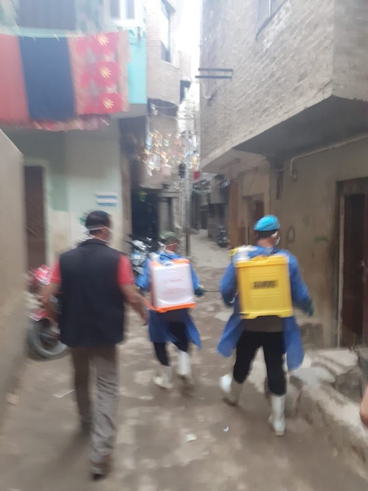 أعمال الرش والتطهير ورفع المخلفات (2)