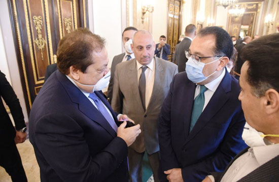 النائب محمد أبو العينين (4)