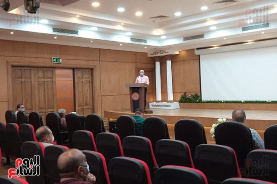 محافظ بورسعيد (1)