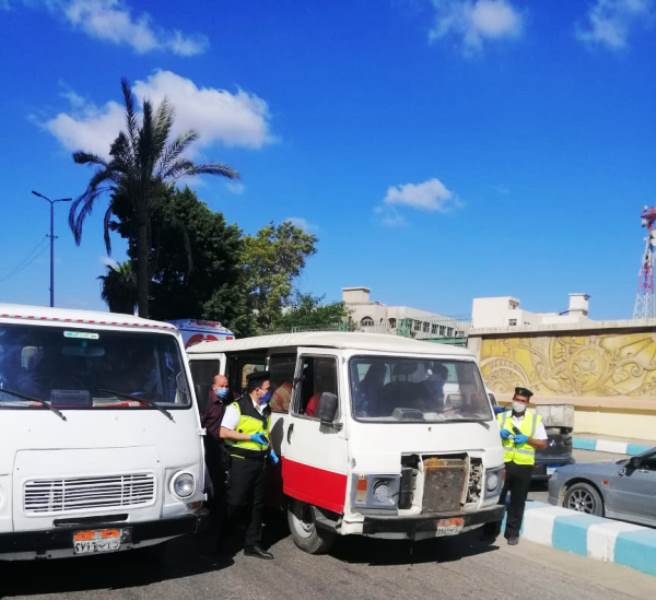 من إلتزام السائقين والركاب 4 من إلتزام السائقين والركاب 4