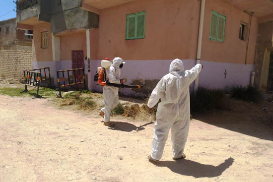 صحة مطروح تعقم مواقع حالة الإصابة بفيروس كورونا (5)