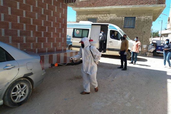 صحة مطروح تعقم مواقع حالة الإصابة بفيروس كورونا (3)