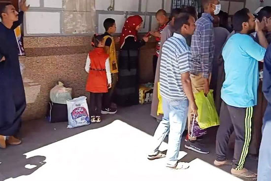 زحام على حجز تذاكر القطارات (3)