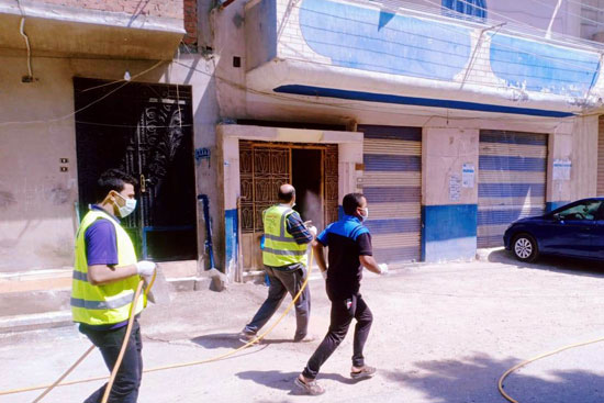 مبادرة بعزبة البرنس فى بنها لتطهير الشوارع  (7)