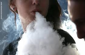 الدخان يقتل الشباب