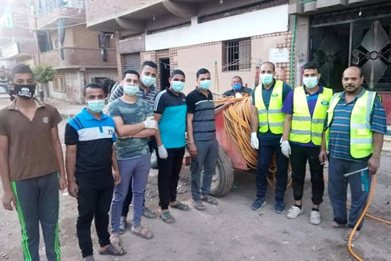 مبادرة بعزبة البرنس فى بنها لتطهير الشوارع  (1)