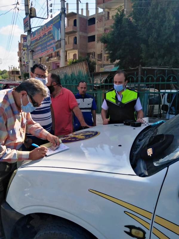 من إلتزام السائقين والركاب 3 من إلتزام السائقين والركاب 3