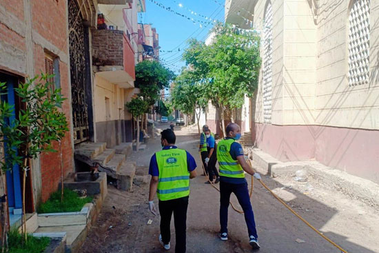 مبادرة بعزبة البرنس فى بنها لتطهير الشوارع  (5)