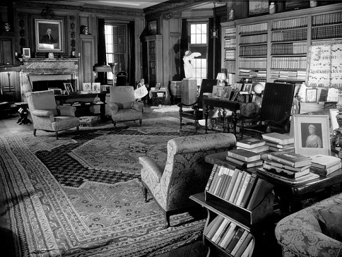 التصميم الداخلي لمكتبة الرئيس فرانكلين روزفلت في مسقط رأسه ومنزله