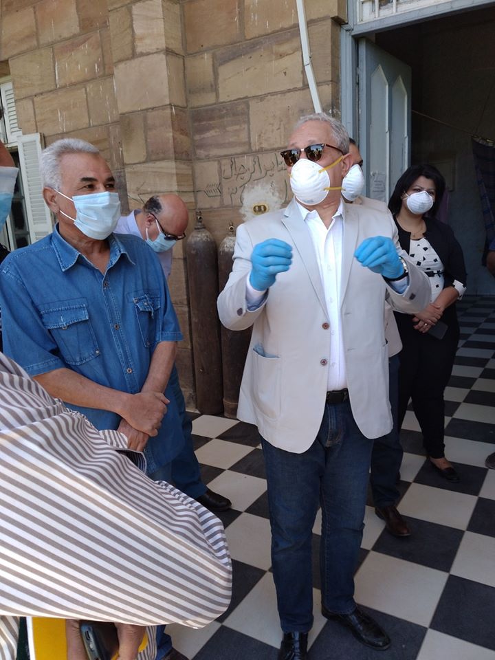 المحافظ يتابع العمل بمستشفى صدر إسنا