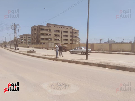 تطوير طريق نادى الشرطة بالمحلة ورفع تراكمات القمامة (2)