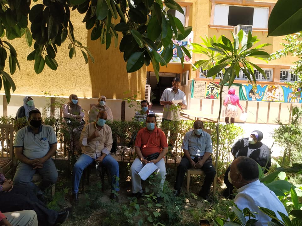 مراعاة التباعد الإجتماعى خلال لقاء قيادات الشباب والرياضة مراعاة التباعد الإجتماعى خلال لقاء قيادات الشباب والرياضة