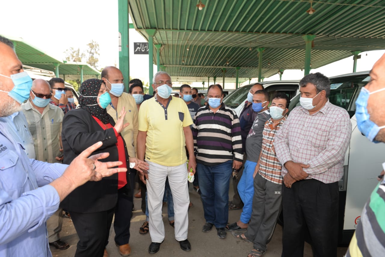 جولة سكرتير محافظ الدقهلية على مواقف السرفيس والسيارات (3)