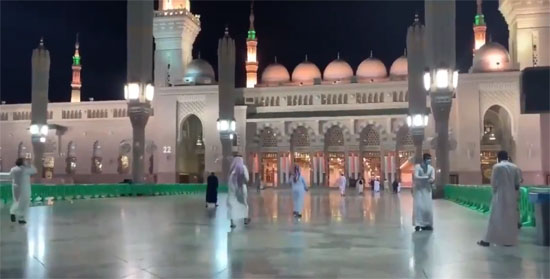 المسجد النبوى يستقبل المصلين