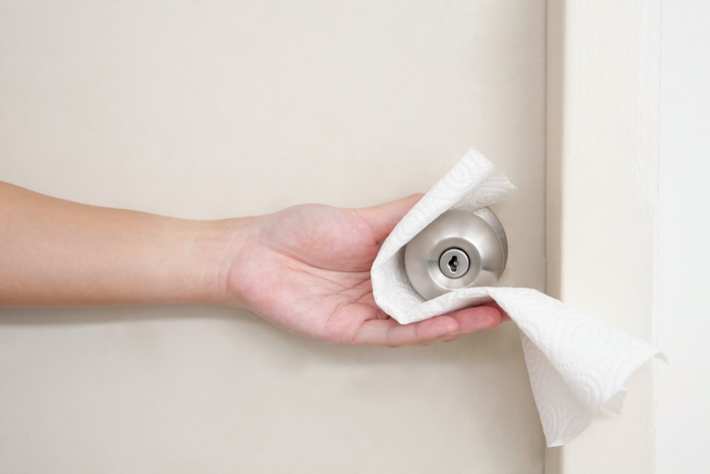 door-knob-hand-tissue