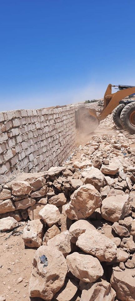 جانب من إزالة 27 مخالفة على الأراضي الزراعية وأملاك الدولة بمساحة 2 فدان جانب من إزالة 27 مخالفة على الأراضي الزراعية وأملاك الدولة بمساحة 2 فدان