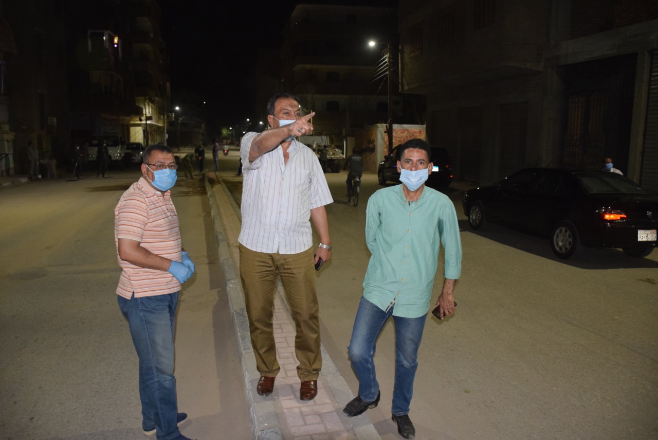 قيادات محافظة الأقصر يتابعون تطبيق حظر التجوال وحملات النظافة الليلية
