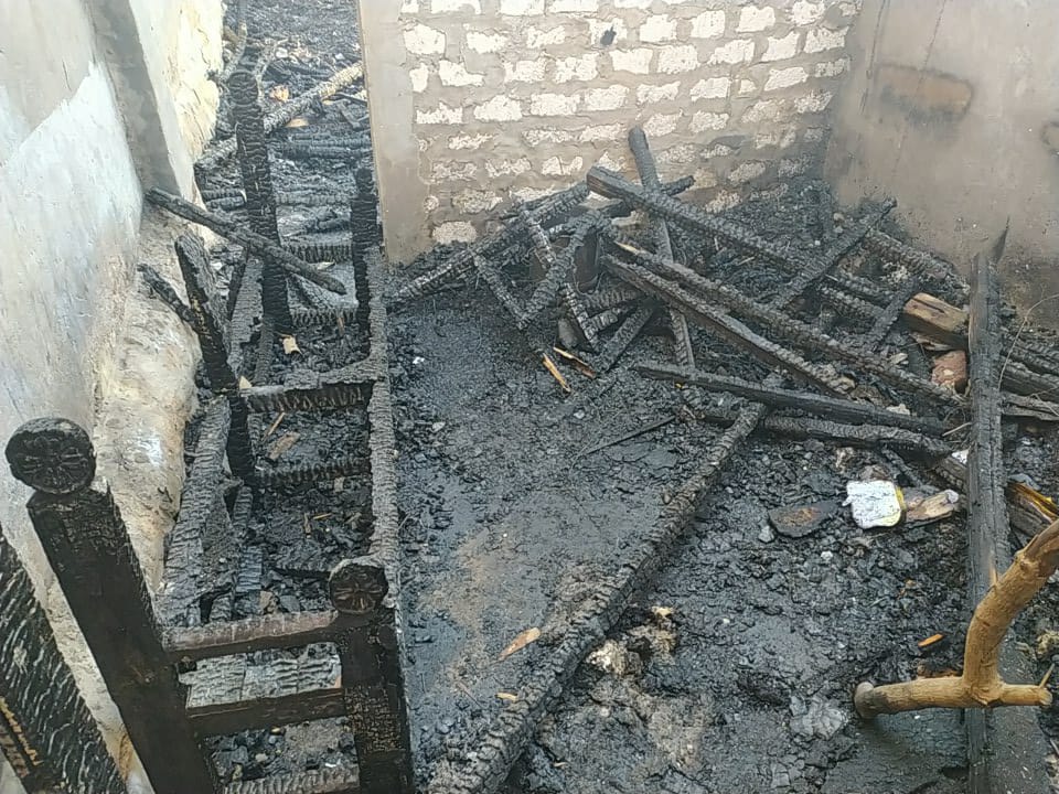 حريق يلتهم محتويات مزرعة كنيسة الملاك ميخائيل بالمطاعنة بإسنا حريق يلتهم محتويات مزرعة كنيسة الملاك ميخائيل بالمطاعنة بإسنا