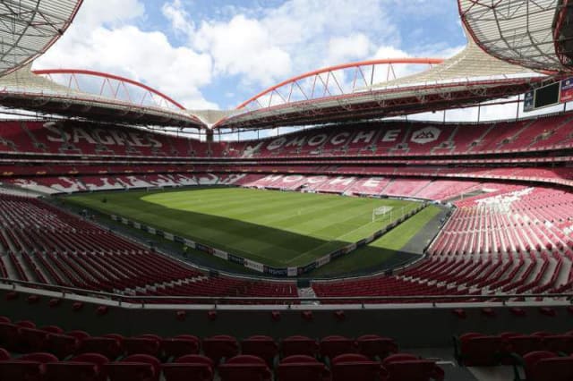 18 ملعب دا لوز - البرتغال