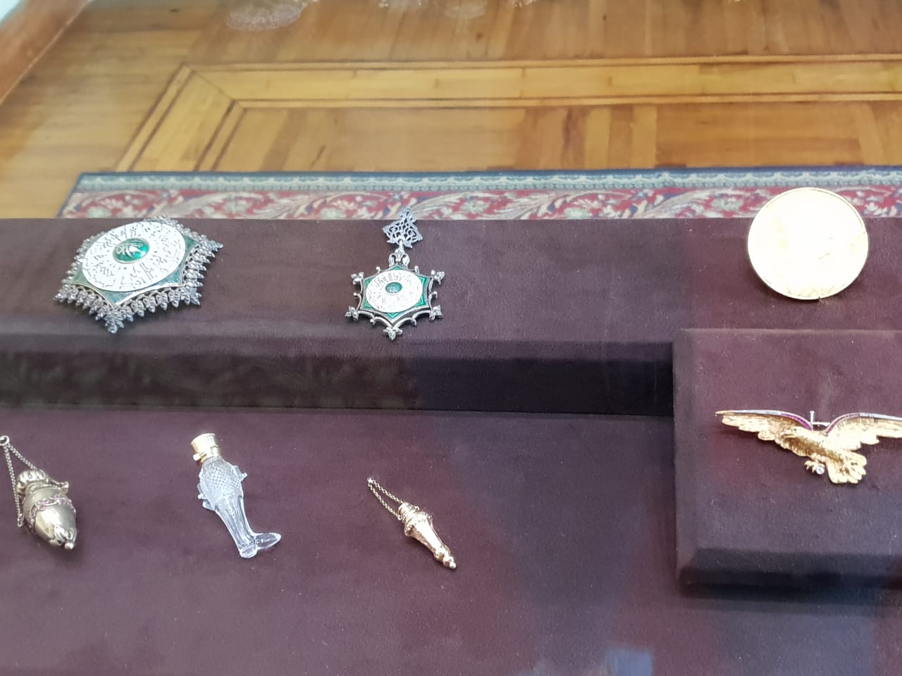 مقتنيات متحف المجوهرات الملكية (18)