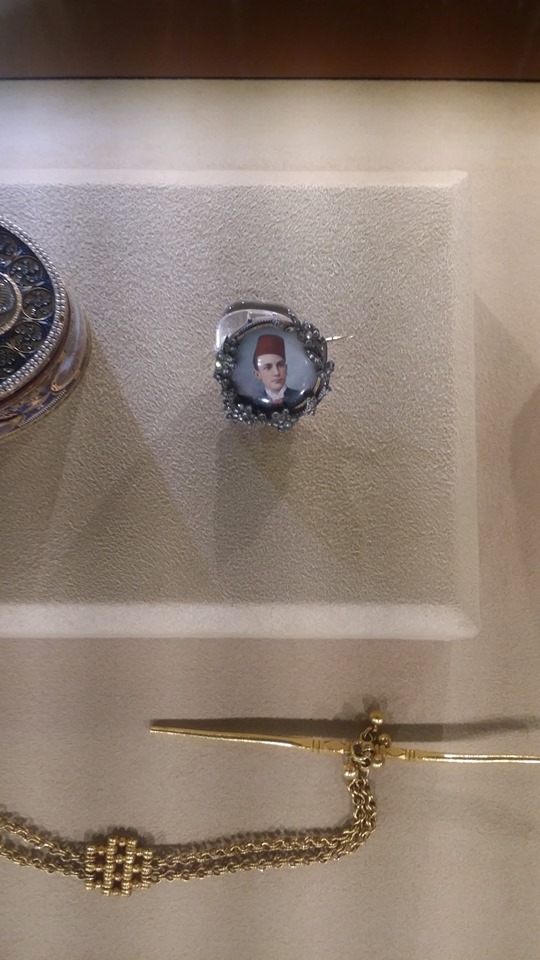 مقتنيات متحف المجوهرات الملكية (5)