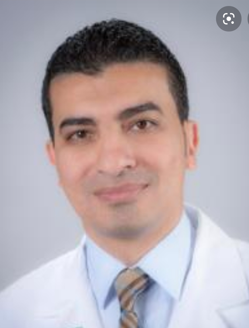 الدكتور أحمد الشريف