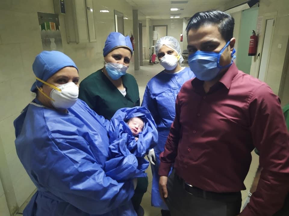 حالتين ولادة بمستشفي العجوزة لمصابي كورونا (5)
