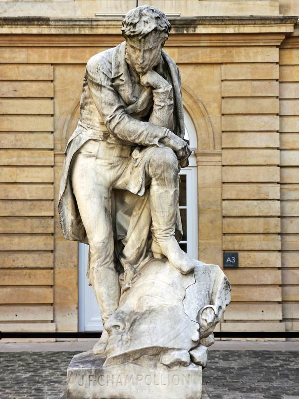 103352-تمثال-العار-في-فرنسا