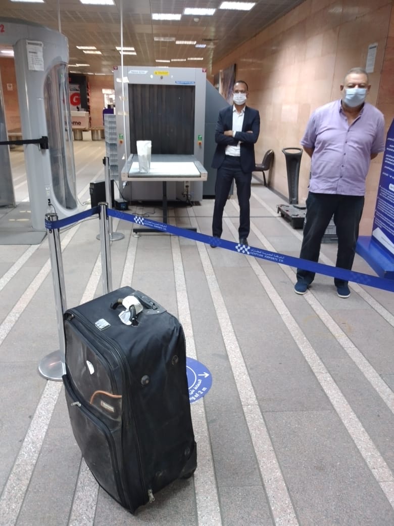 مطار الأقصر يشهد عودة أول رحلة دولية من جدة لإعادة 150 مصرياً عالقاً بالسعودية (6)