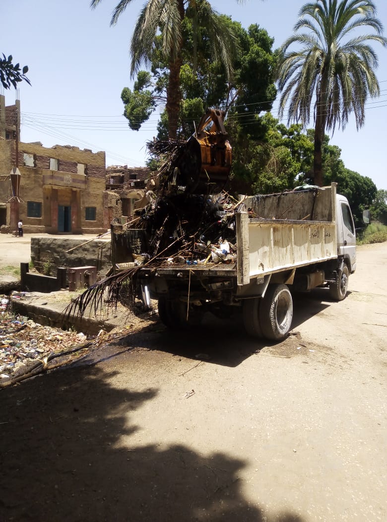 مدينة الطود ترفع 10 طن مخلفات وقمامة  (2)