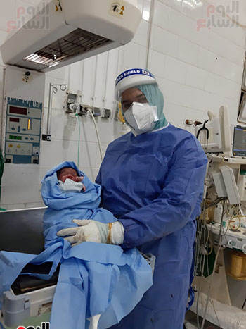 مستشفيات العزل تستقبل مواليد لأمهات مصابات بفيروس كورونا (4)