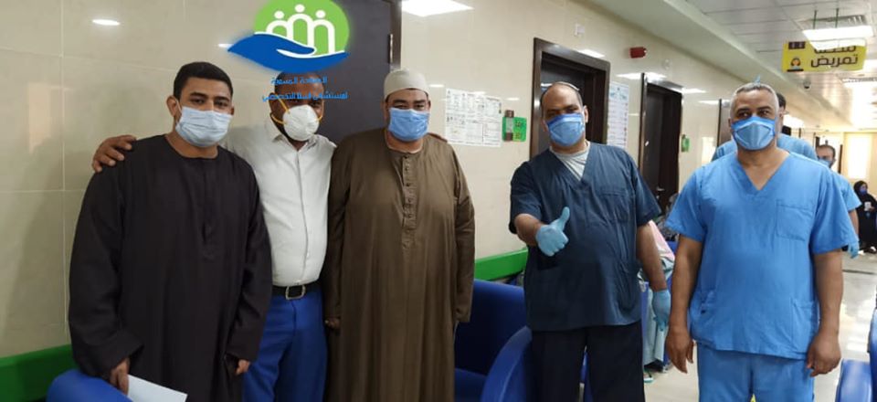 خروج 18 حالة من مستشفى إسنا للحجر الصحى بعد شفاؤهم  (6)