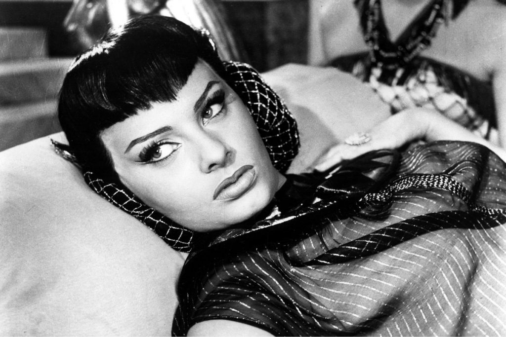 The-Many-Faces-Of-Cleopatra-Over-The-Years-5-1024x683