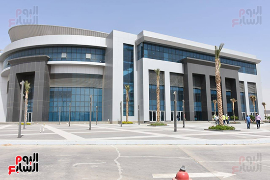وزير الرياضة أشرف صبحى في زيارة العاصمة الإدارية الجديدة (12)