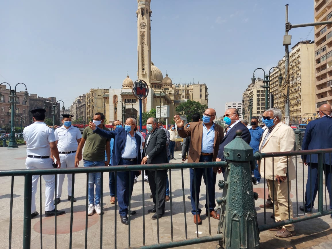 محافظ القاهرة يتفقد ميدانى التحرير ورمسيس (4)