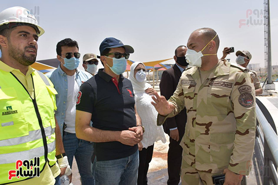 وزير الرياضة أشرف صبحى في زيارة العاصمة الإدارية الجديدة (11)