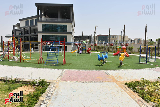 وزير الرياضة أشرف صبحى في زيارة العاصمة الإدارية الجديدة (5)